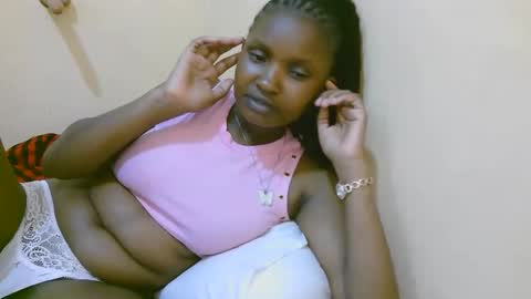 naughtyqueen online show from 10.19.25