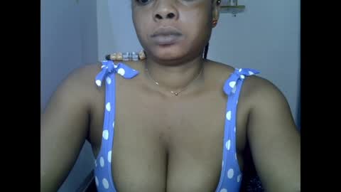 Snapshot of naughtyxcuntx chatting on 05.14.26 naughtyxcuntx online show from 05.14.26