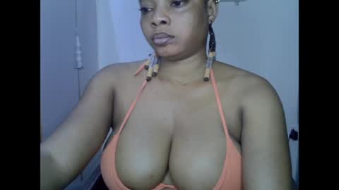 Snapshot of naughtyxcuntx chatting on 05.18.26 naughtyxcuntx online show from 05.18.26