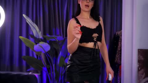 Chloe online show from 02.04.26