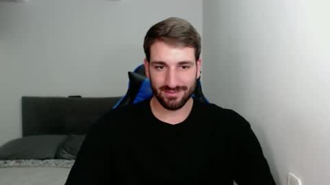 Snapshot of naugthy18boy chatting on 01.27.25 Nico online show from 01.27.25