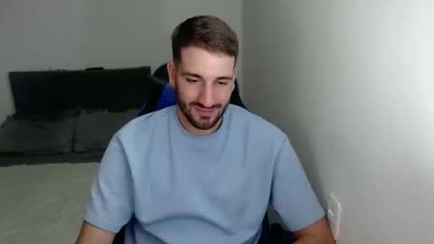 Snapshot of naugthy18boy chatting on 02.06.25 Nico online show from 02.06.25