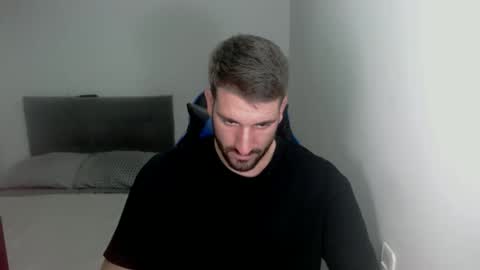 Snapshot of naugthy18boy chatting on 02.14.25 Nico online show from 02.14.25