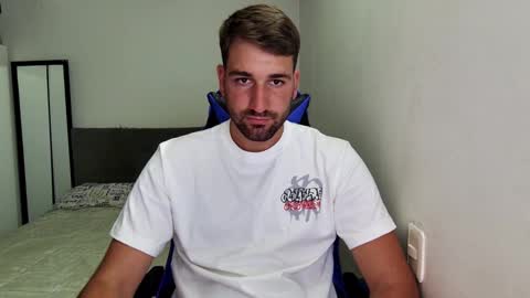 Snapshot of naugthy18boy chatting on 02.17.26 Nico online show from 02.17.26