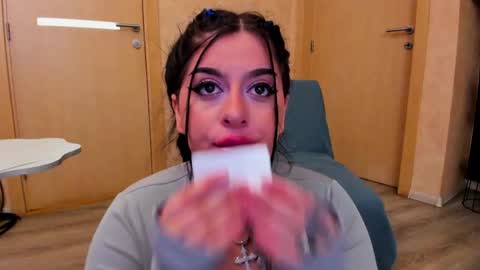 Eliza online show from 04.07.26