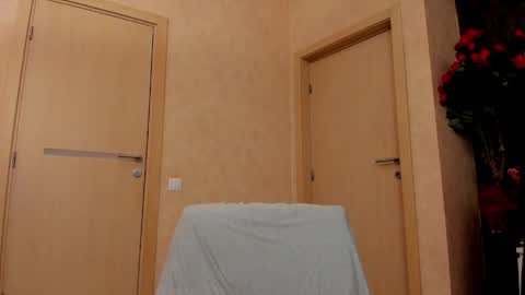 Eliza online show from 04.19.26