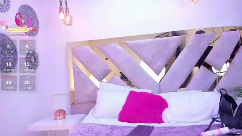 nayara_macherano online show from 03.11.25