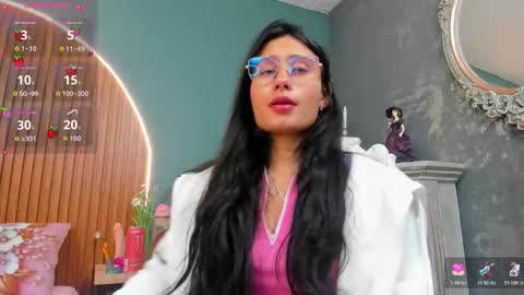 Naye  online show from 11.04.25