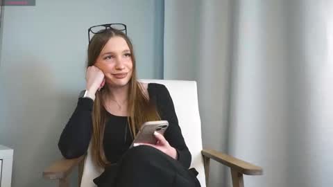 Anika online show from 03.29.26