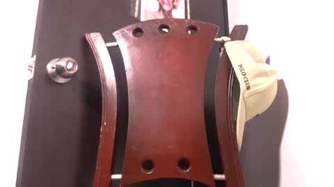 Laura   online show from 03.08.25