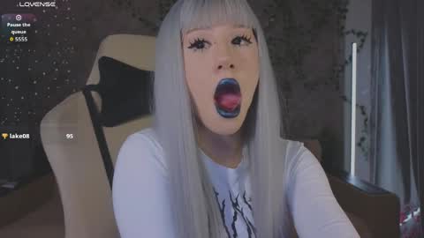 Eva online show from 04.08.26