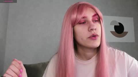 Snapshot of nedzumi_sato chatting on 12.17.25 Nedzumi online show from 12.17.25