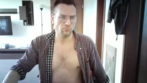 Snapshot of needfullthx chatting on 03.05.25 Sebastian online show from 03.05.25