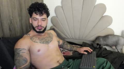 Nei turn green online show from 12.22.25