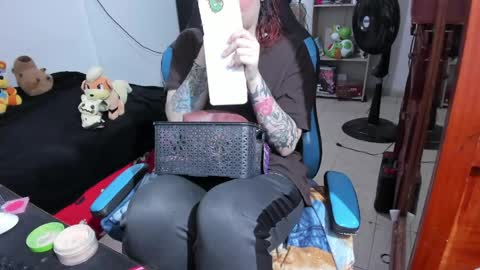 Geek Nicole    im Neeko UwU online show from 04.18.26