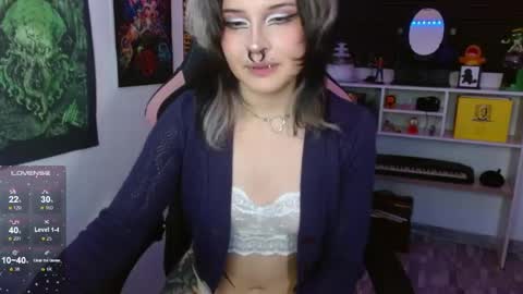 Snapshot of neena_nyx chatting on 05.06.26 Neena Nyx online show from 05.06.26