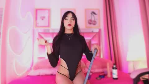 Snapshot of nefera_nox chatting on 11.25.25 nefera_nox online show from 11.25.25