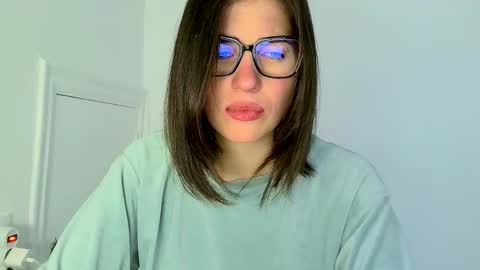 Snapshot of neferutt chatting on 11.07.25 Neferutt online show from 11.07.25