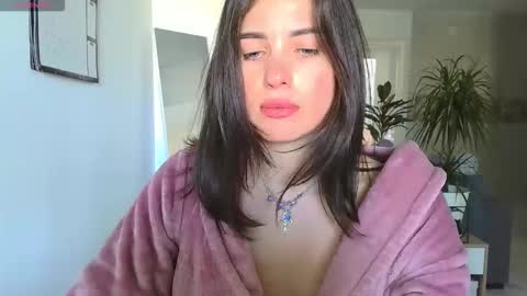 Neferutt online show from 02.24.26