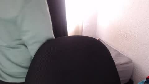 Zoe online show from 12.21.25