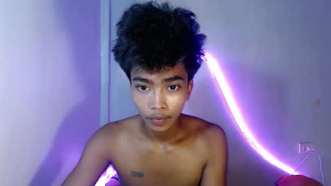 neil_asian69 online show from 11.05.25