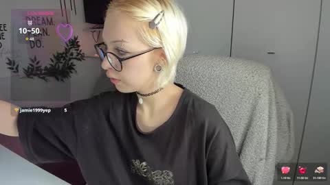 Kate online show from 03.23.26