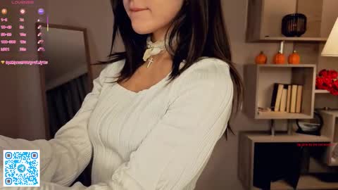 Vicky and Beatrice online show from 03.06.26