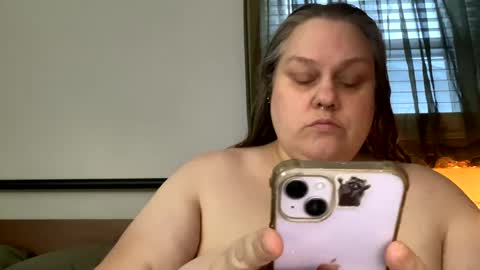 Nellie Atlas online show from 02.17.25