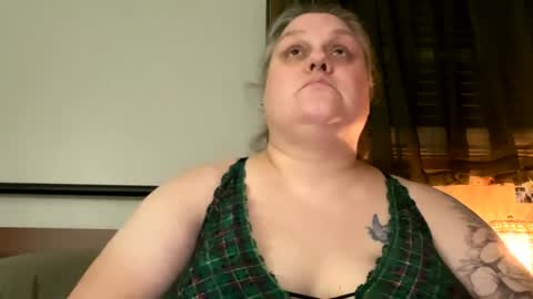 Nellie Atlas online show from 02.26.25