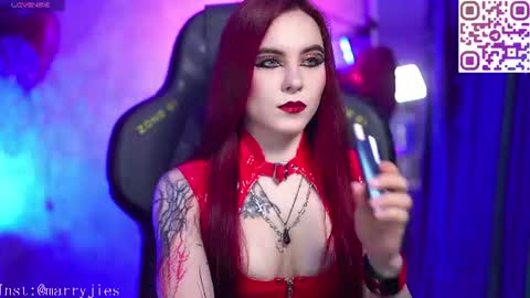 Snapshot of nelle_ chatting on 06.27.26 online show from 06.27.26