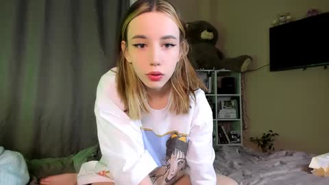 nelly_yy online show from 01.27.25