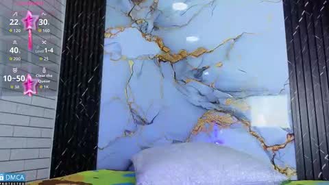 Salome Nena cupcake online show from 10.22.25