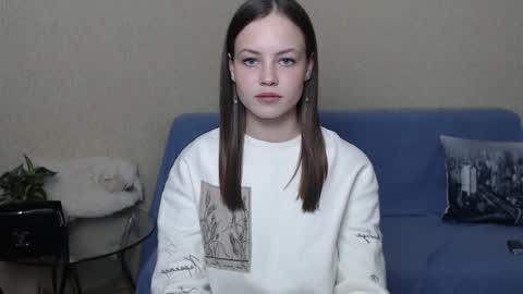 nensi_sweet online show from 02.19.25