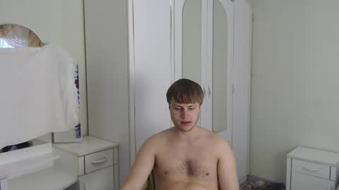 Snapshot of nenvol1 chatting on 03.11.25 better ask   online show from 03.11.25