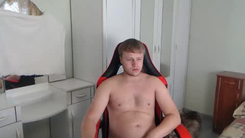 Snapshot of nenvol1 chatting on 09.29.25 better ask   online show from 09.29.25