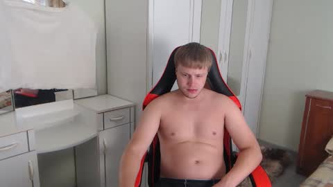 Snapshot of nenvol1 chatting on 09.30.25 better ask   online show from 09.30.25