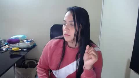 Snapshot of neny445 chatting on 02.08.25 kelly lopez online show from 02.08.25