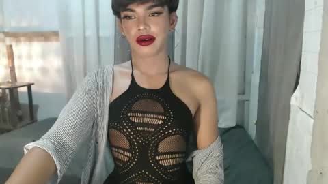 neomi online show from 09.26.25
