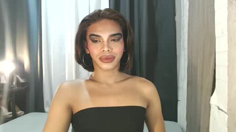 neomi online show from 11.24.25