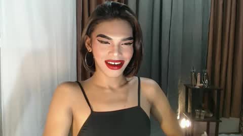 neomi online show from 02.15.26