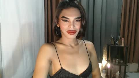 neomi online show from 02.17.26