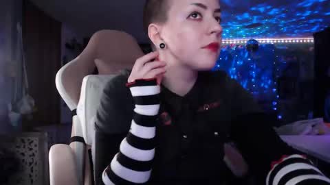 Snapshot of nerdy_squirty chatting on 10.20.25 NerdySquirty online show from 10.20.25