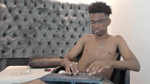 Snapshot of nero_reyd chatting on 09.17.25 Nero online show from 09.17.25