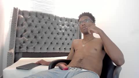 Snapshot of nero_reyd chatting on 09.19.25 Nero online show from 09.19.25