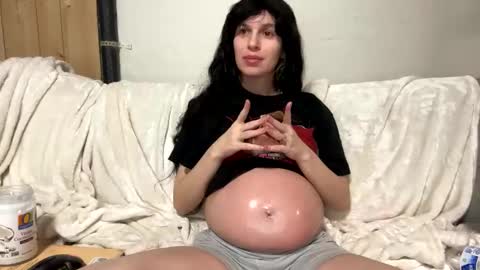 NessaLovesYouMore online show from 03.08.25