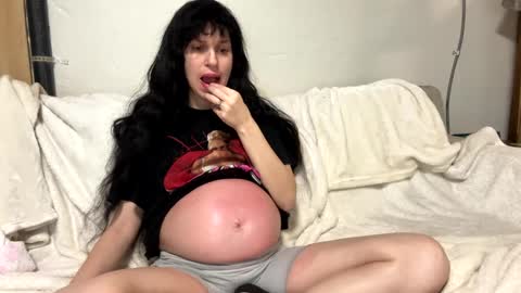 NessaLovesYouMore online show from 03.09.25