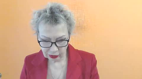 NessyJenixs online show from 01.08.26