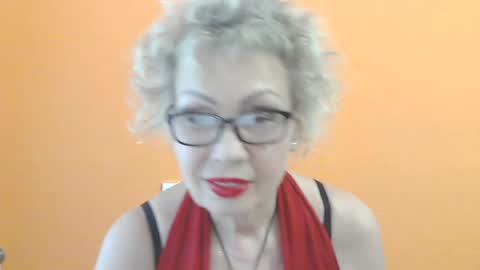 Snapshot of nessyjenixs chatting on 06.12.26 NessyJenixs online show from 06.12.26
