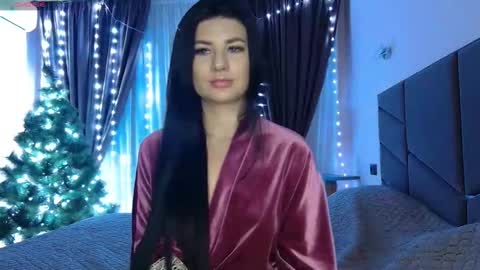 Snapshot of nessystar chatting on 12.19.24 Nessy online show from 12.19.24