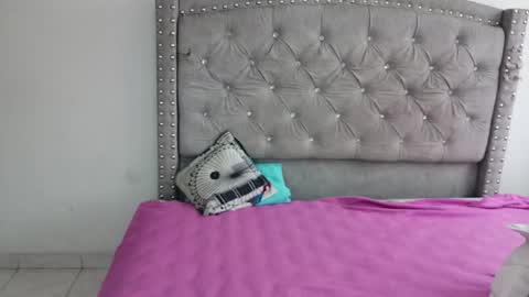 Snapshot of nesuko_kamado chatting on 10.10.25 nesuko_kamado online show from 10.10.25